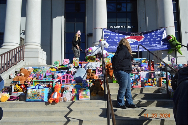 2024 Nov 23 24th Annual Henderson County Toy Run Photos at Smoky Mountain HOG