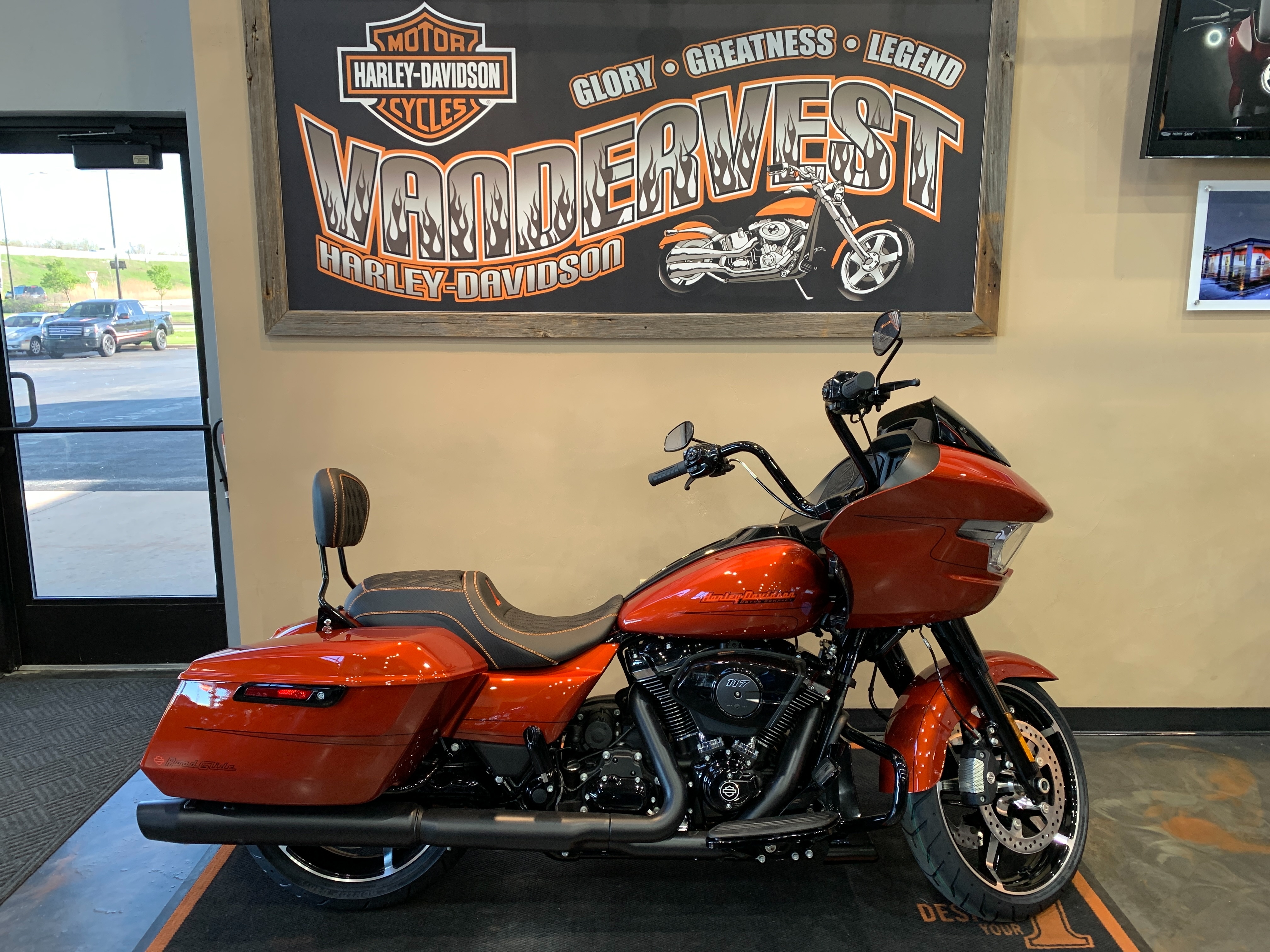 2024 Harley-Davidson Road Glide Base at Vandervest Harley-Davidson, Green Bay, WI 54303