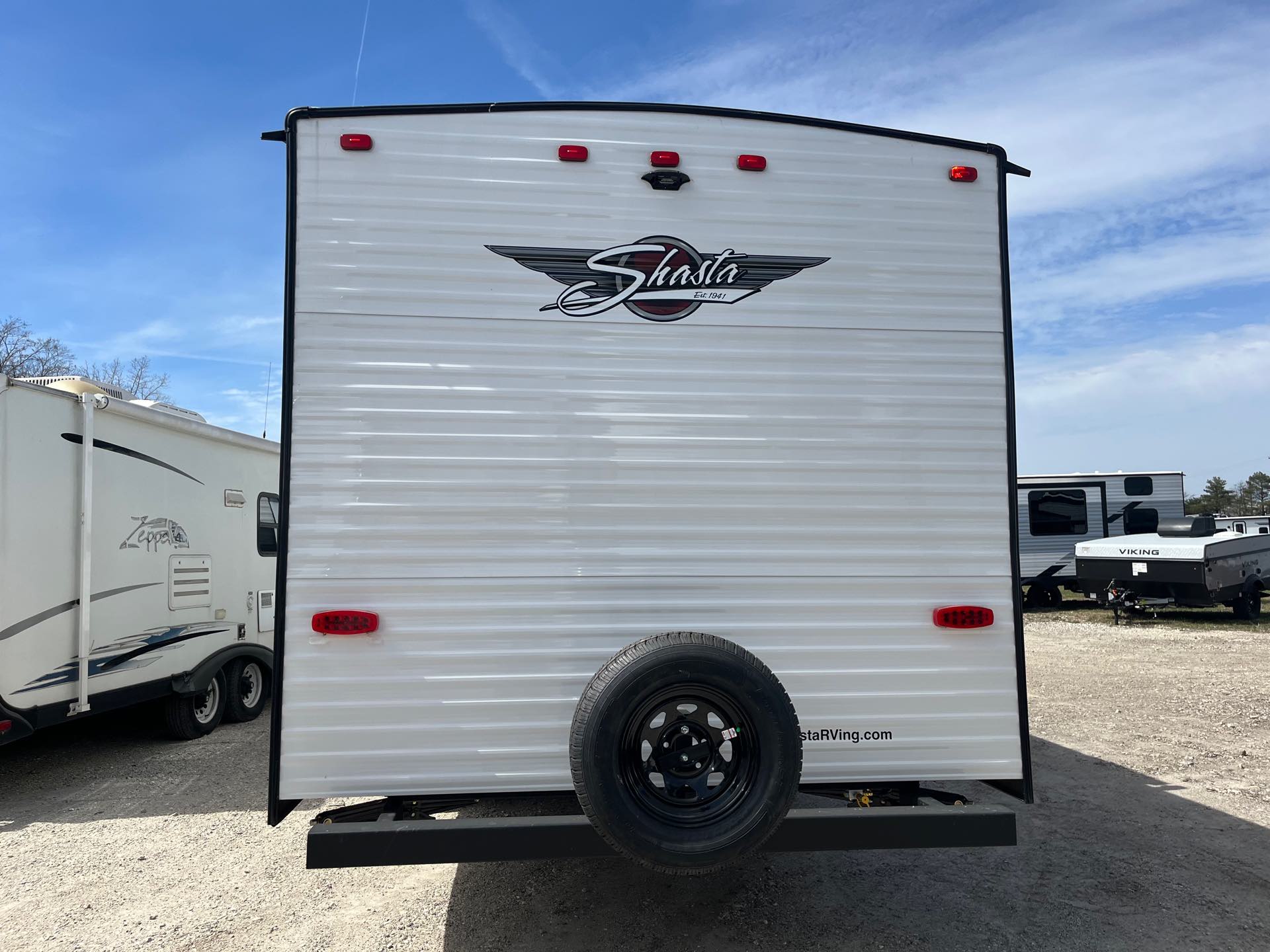 2023 Shasta I-5 526DB at Prosser's Premium RV Outlet