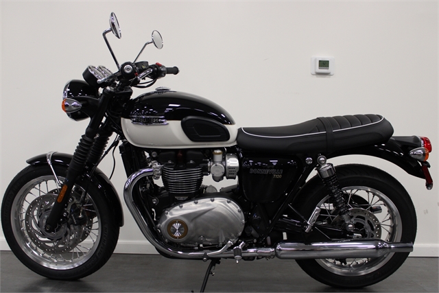 2024 Triumph Bonneville T120 Base at Eurosport Cycle