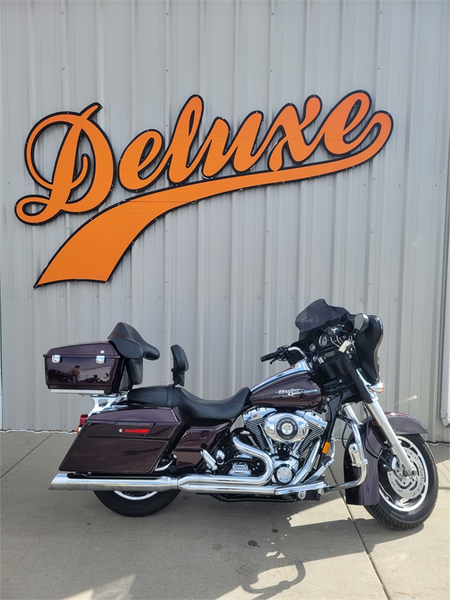 2006 Harley-Davidson Street Glide Base at Deluxe Harley Davidson