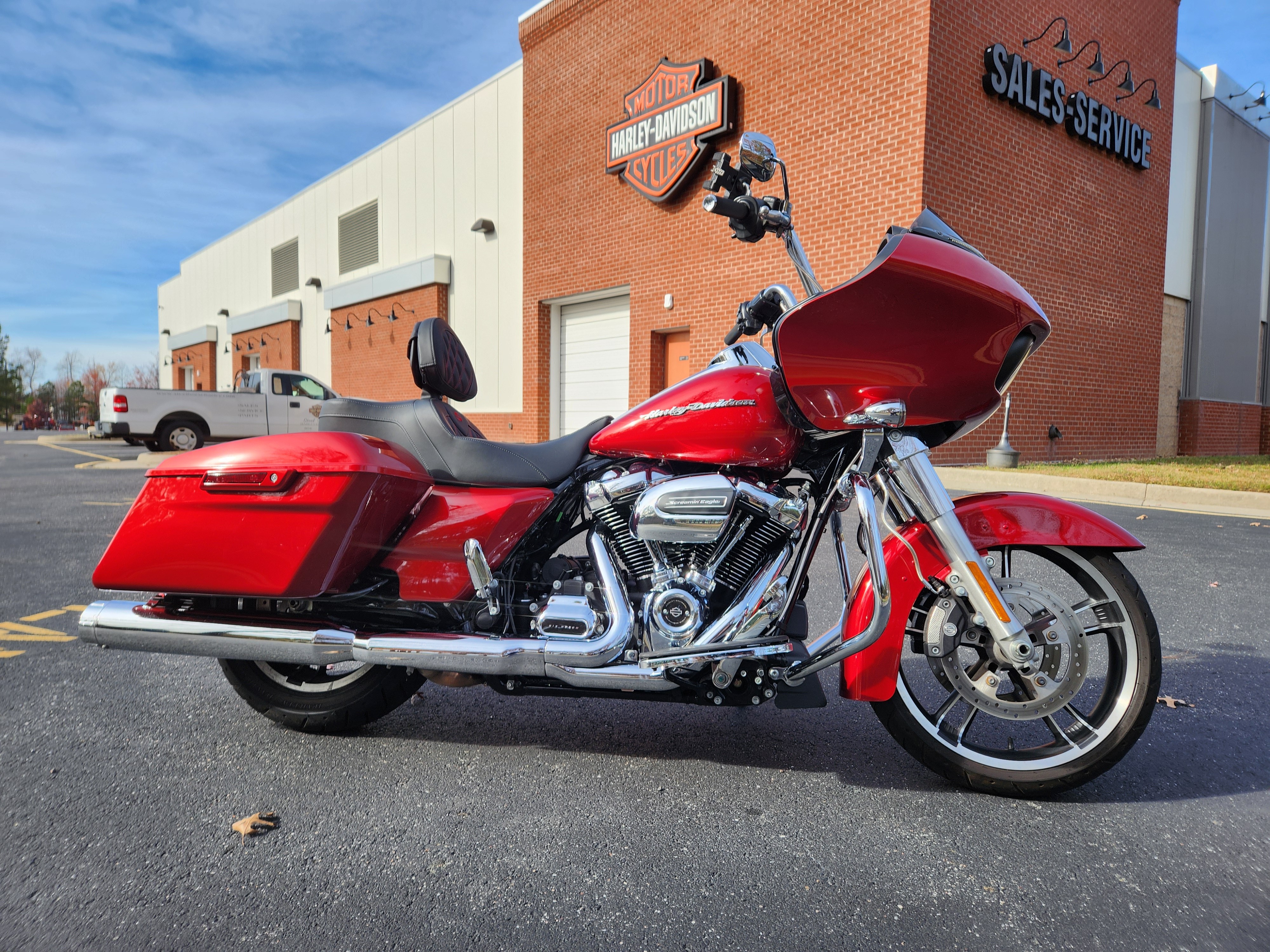 2019 Harley-Davidson Road Glide Base at Richmond Harley-Davidson