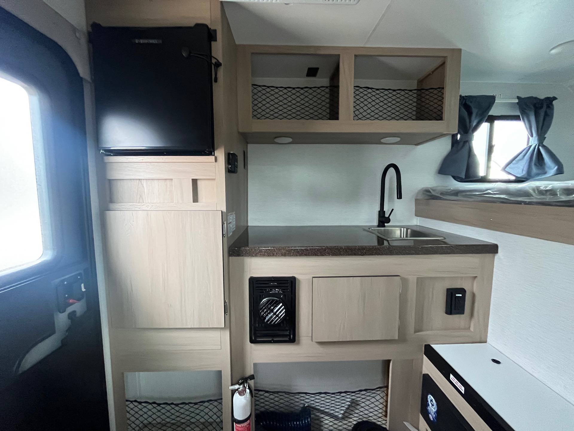 2023 Travel Lite 400A at Prosser's Premium RV Outlet