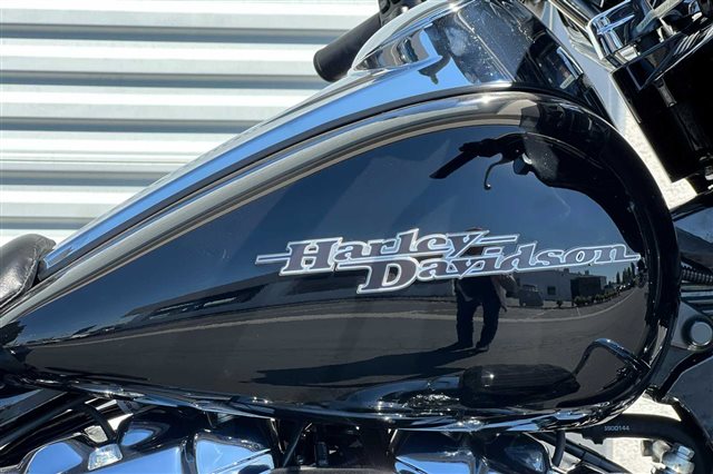 2017 Harley-Davidson Street Glide Special at Clawson Motorsports
