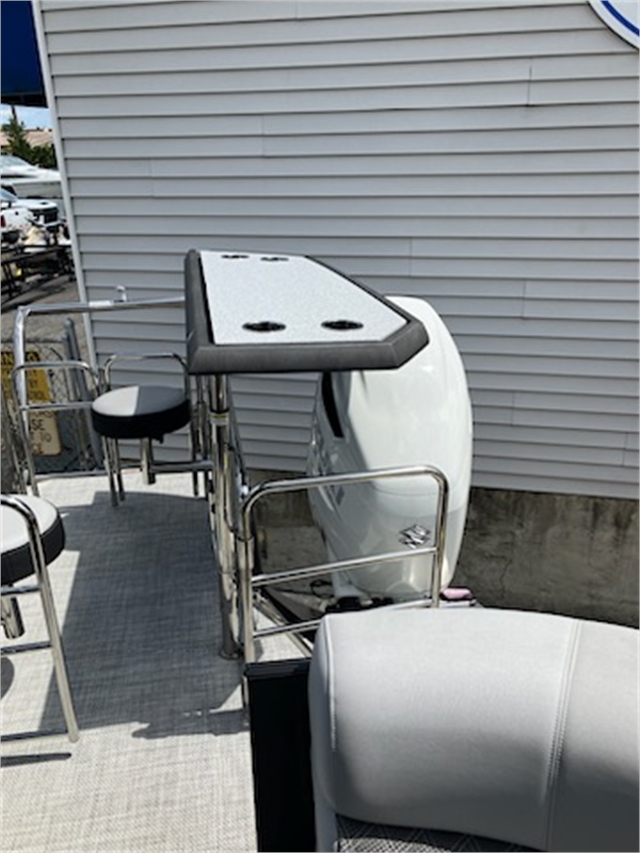 2023 Vanderbilt 700T at Baywood Marina