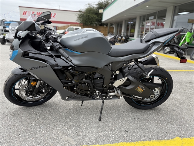 2025 Kawasaki Ninja ZX-6R Base at Jacksonville Powersports, Jacksonville, FL 32225