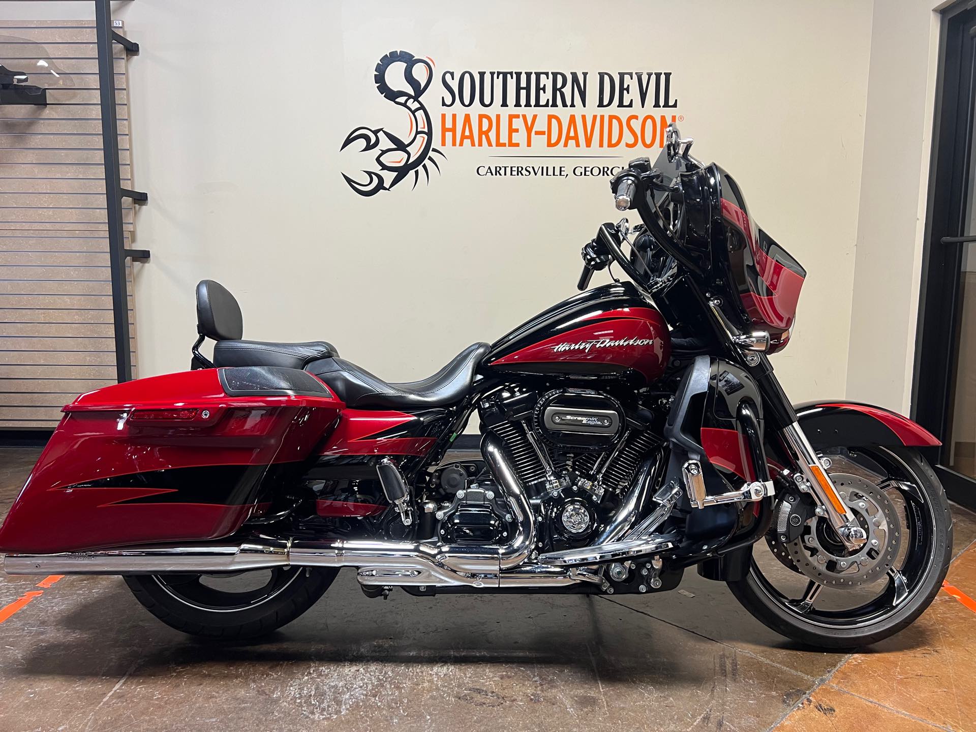 2017 Harley-Davidson Street Glide CVO Street Glide at Southern Devil Harley-Davidson