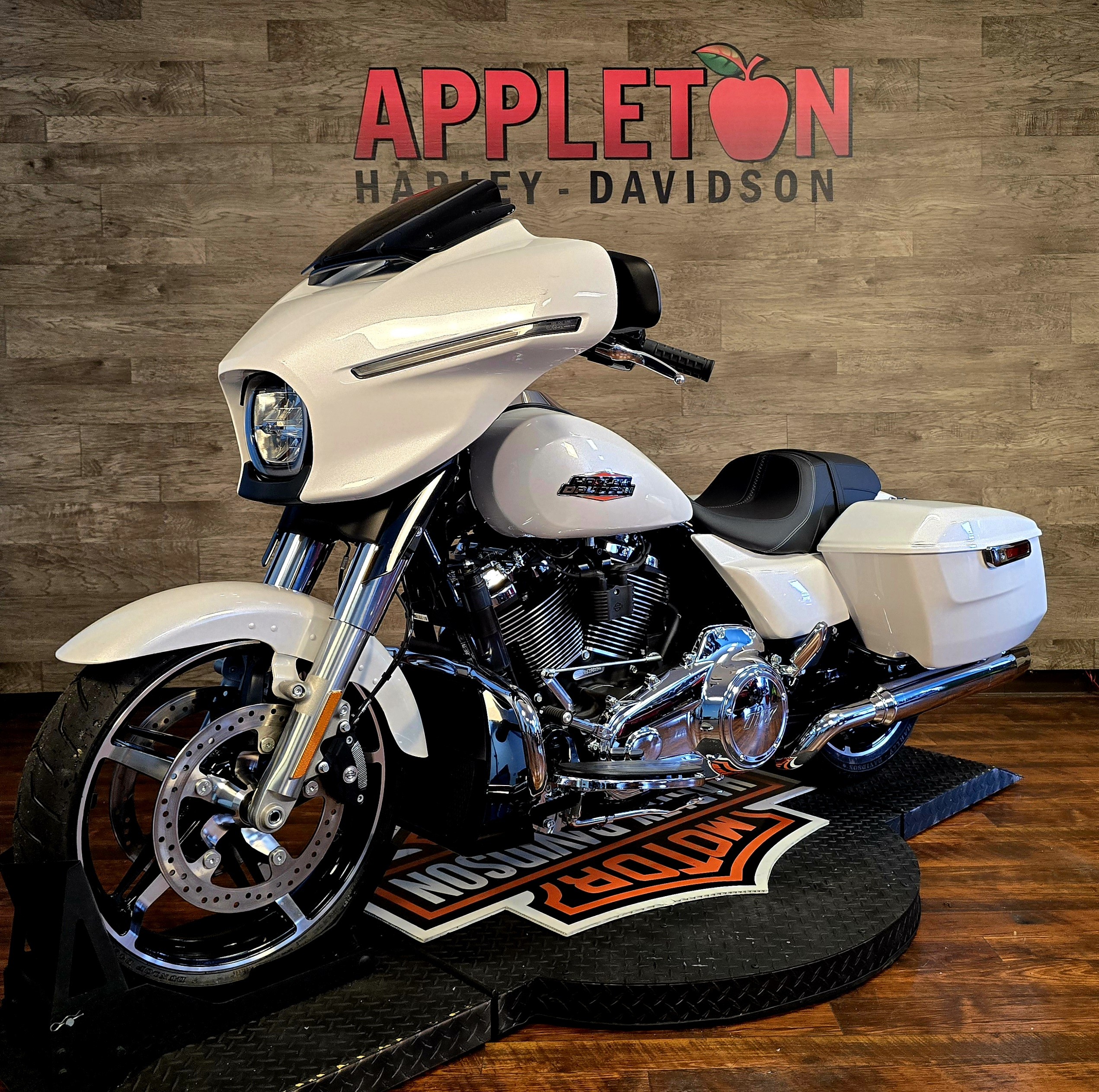 2024 Harley-Davidson Street Glide Base at Appleton Harley-Davidson