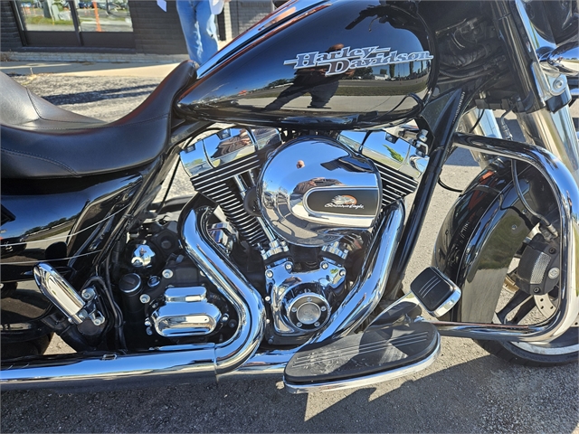 2016 Harley-Davidson Street Glide Special at Holeshot Harley-Davidson