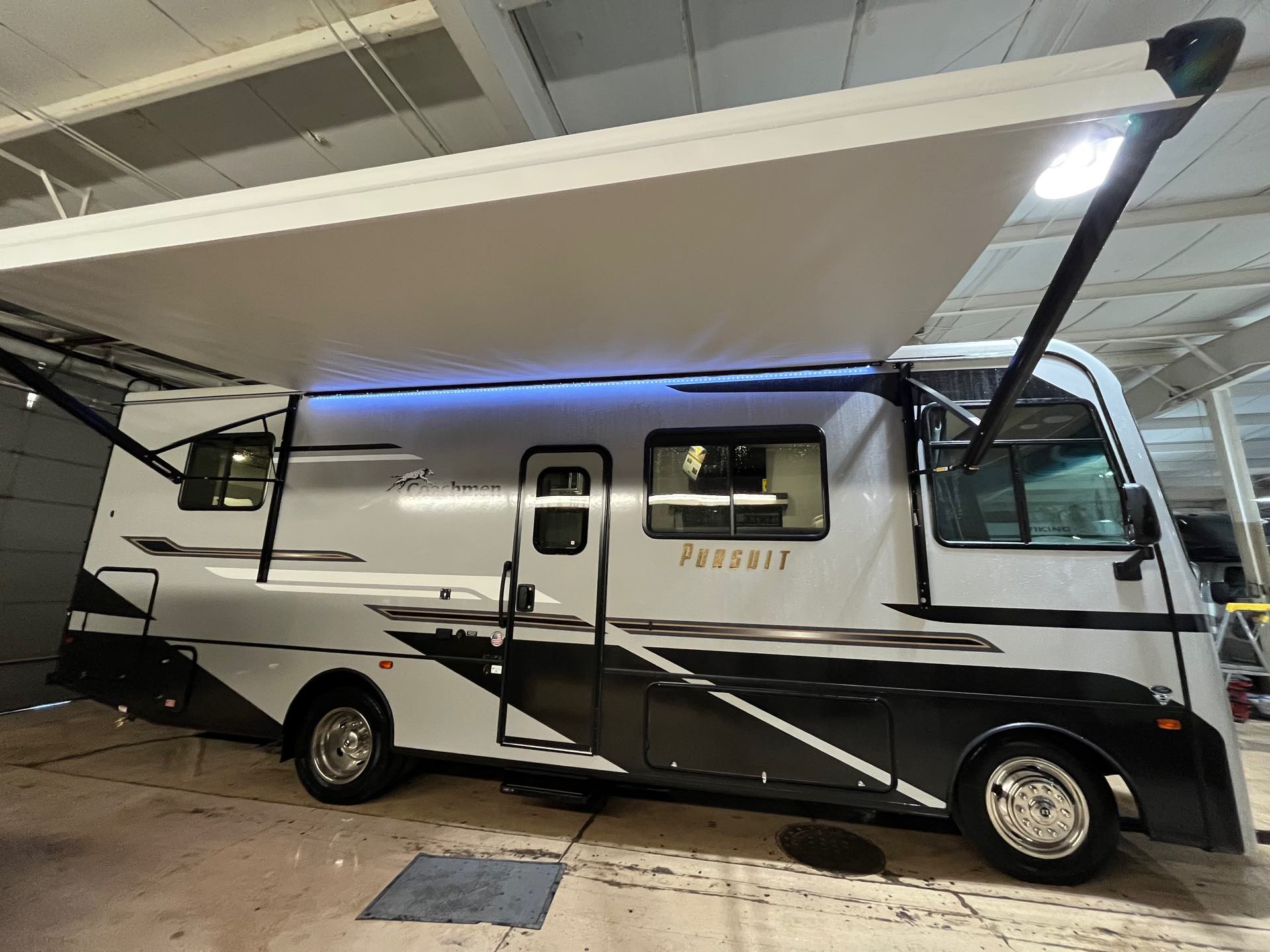 2023 Coachmen Pursuit 27XPS at Prosser's Premium RV Outlet