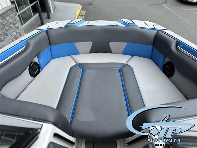 2019 Moomba Max Base at Lynnwood Motoplex, Lynnwood, WA 98037