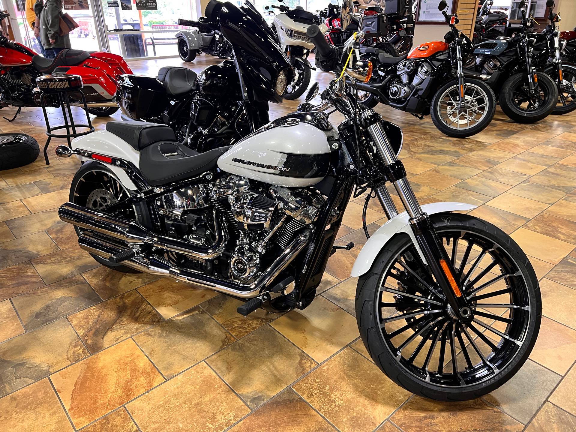 2024 Harley-Davidson Softail Breakout at Man O'War Harley-Davidson®