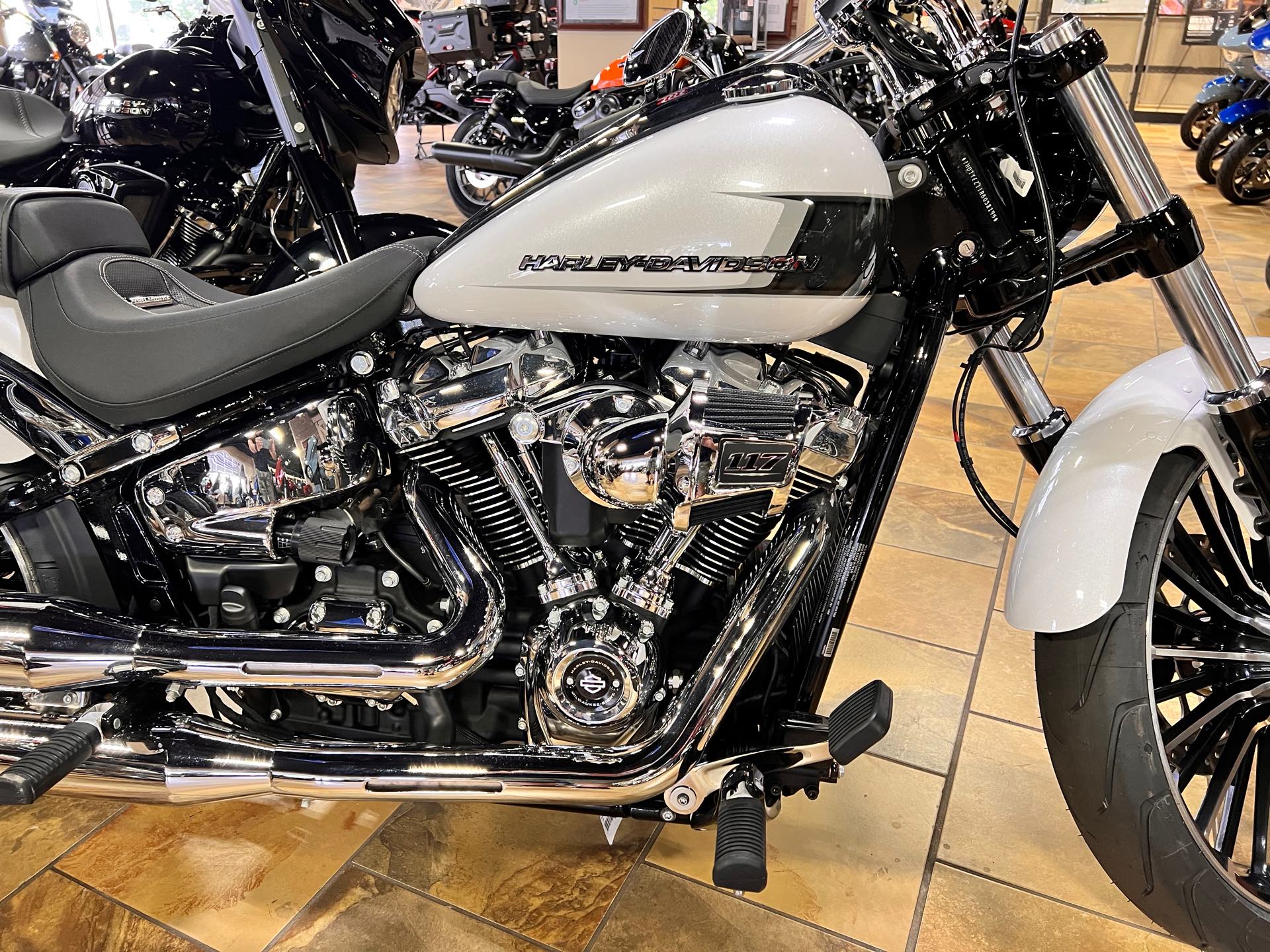 2024 Harley-Davidson Softail Breakout at Man O'War Harley-Davidson®