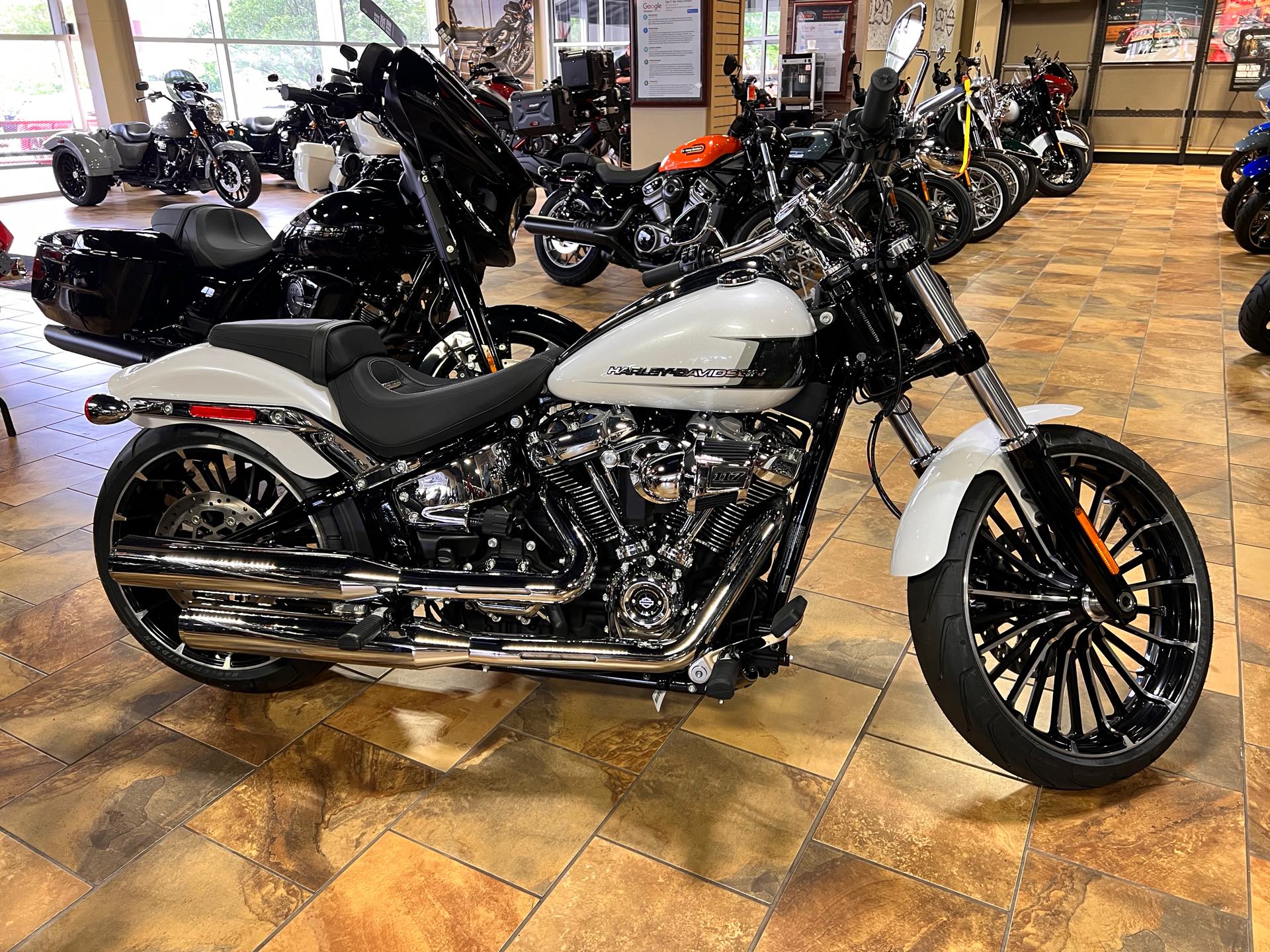 2024 Harley-Davidson Softail Breakout at Man O'War Harley-Davidson®