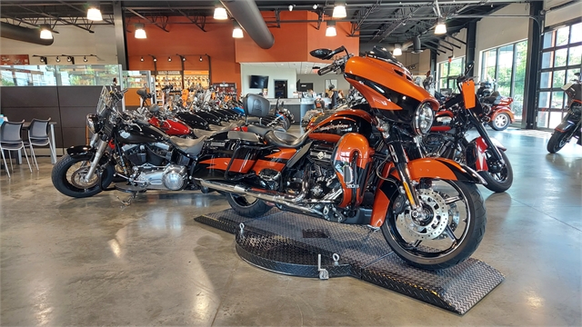 2017 Harley-Davidson Street Glide CVO Street Glide at Keystone Harley-Davidson