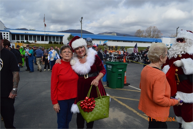 2024 Santa Selfies Photos at Smoky Mountain HOG