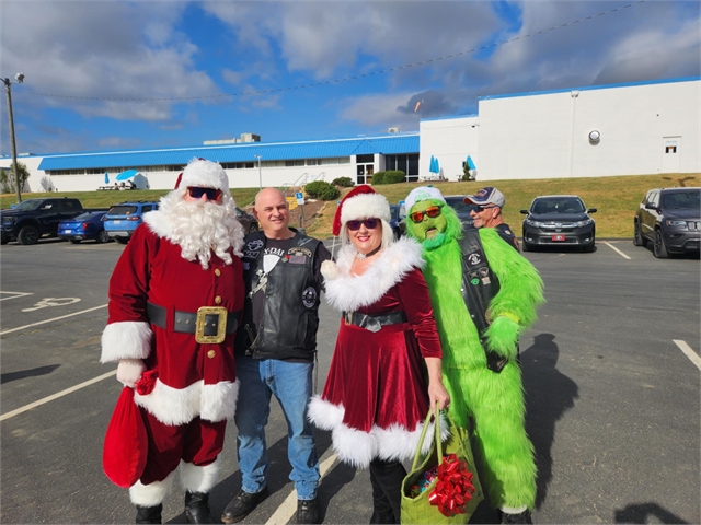 2024 Santa Selfies Photos at Smoky Mountain HOG