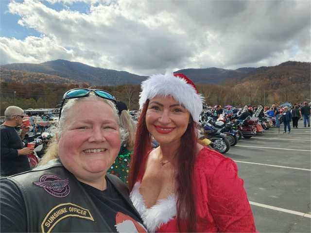 2024 Santa Selfies Photos at Smoky Mountain HOG