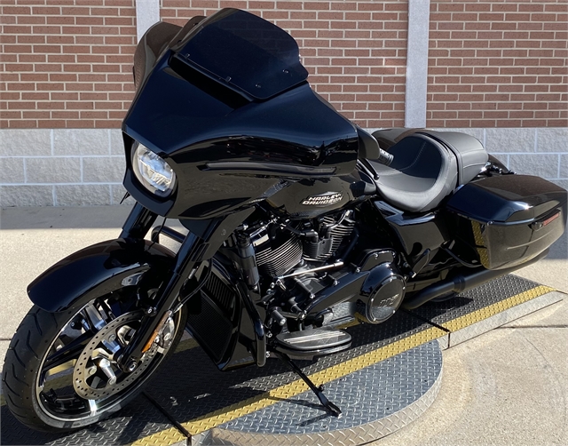 2024 Harley-Davidson Street Glide Base at Roughneck Harley-Davidson