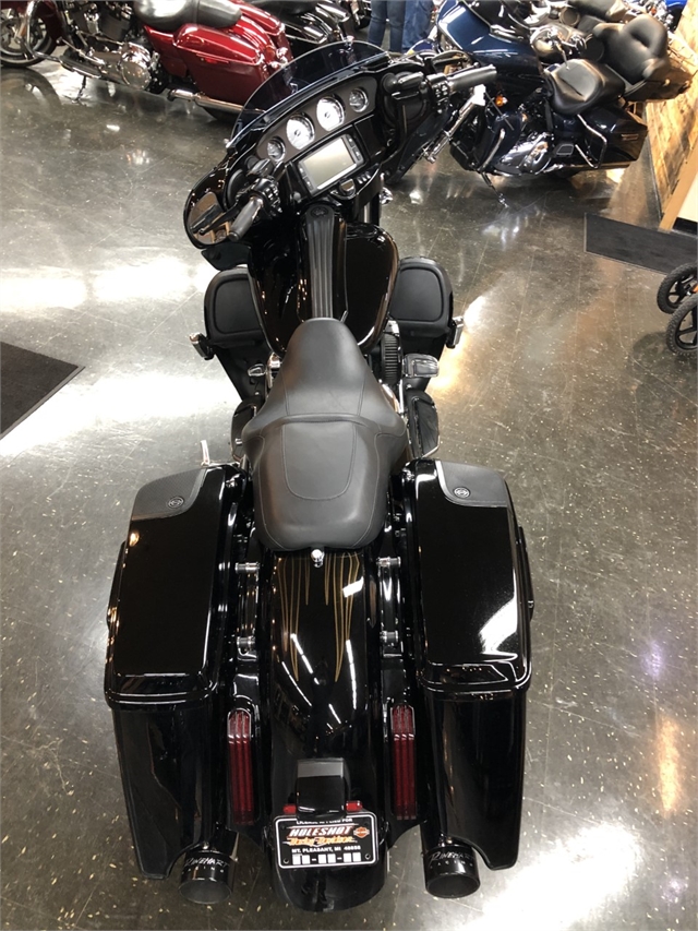 2015 Harley-Davidson Street Glide CVO Street Glide at Holeshot Harley-Davidson