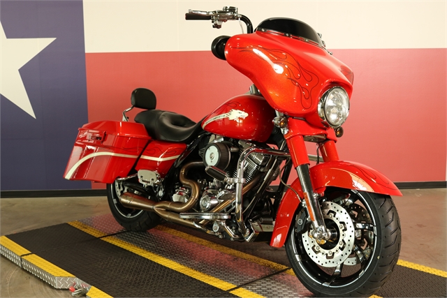 2010 Harley-Davidson Street Glide CVO at Texas Harley