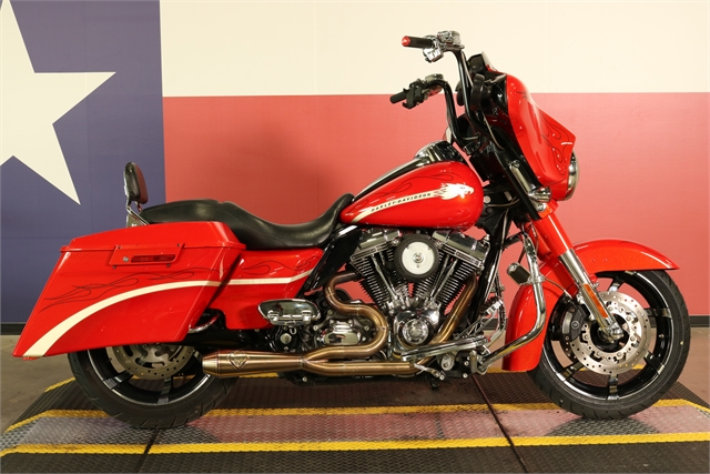 2010 Harley-Davidson Street Glide CVO at Texas Harley