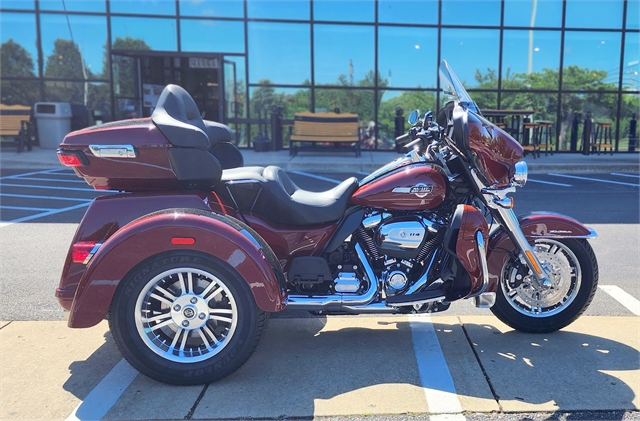 2024 Harley-Davidson Trike Tri Glide Ultra at All American Harley-Davidson, Hughesville, MD 20637