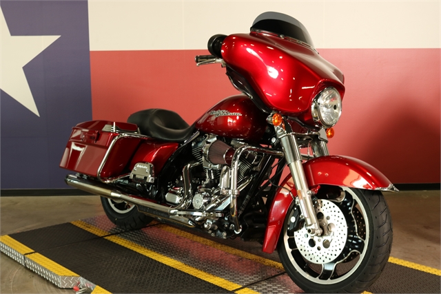 2013 Harley-Davidson Street Glide Base at Texas Harley