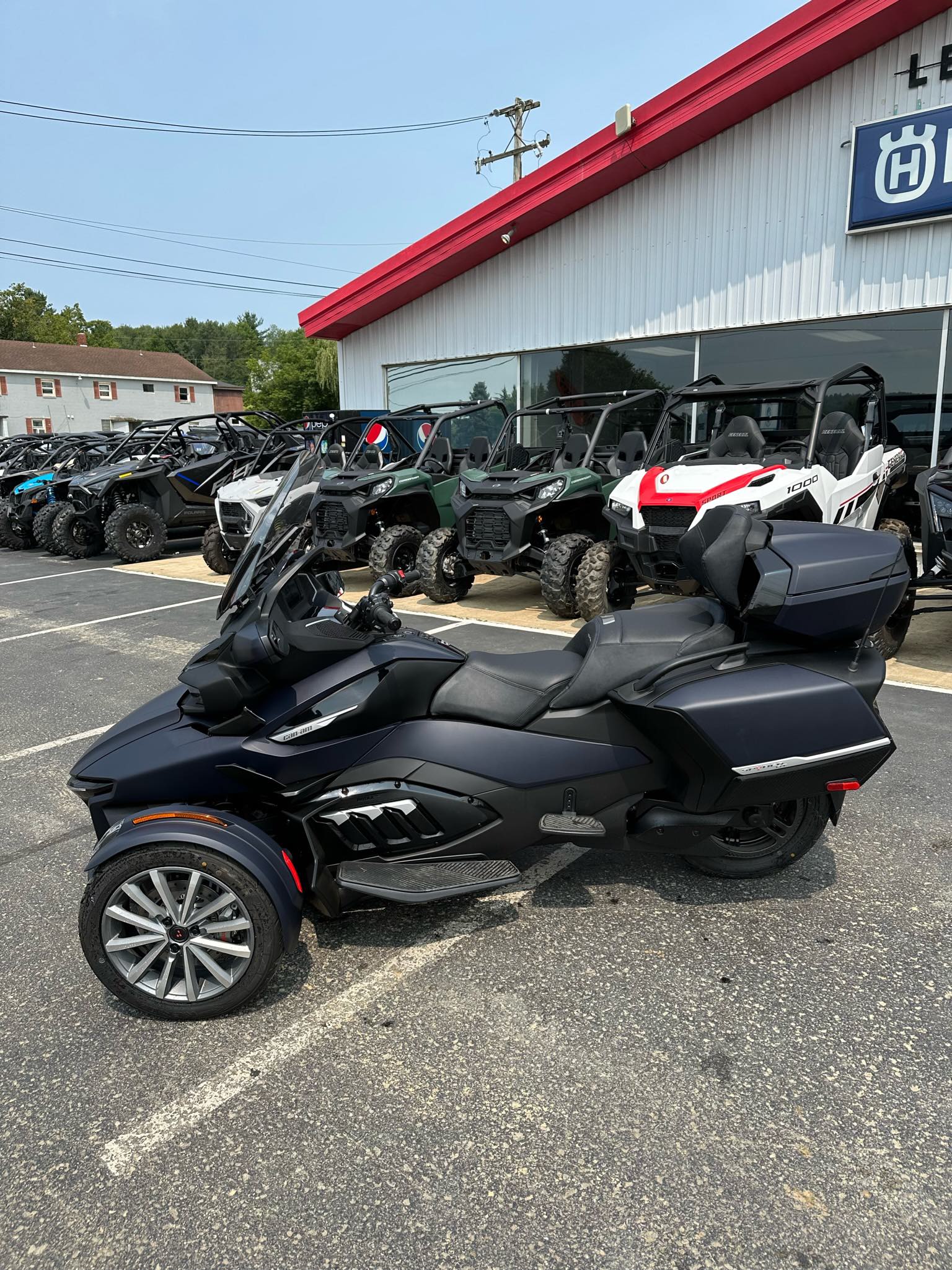 2022 Can-Am Spyder RT Limited at Leisure Time Powersports of Corry