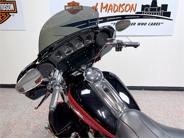 2016 Harley-Davidson Electra Glide CVO Limited at Harley-Davidson of Madison