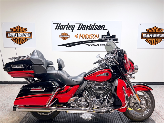 2016 Harley-Davidson Electra Glide CVO Limited at Harley-Davidson of Madison