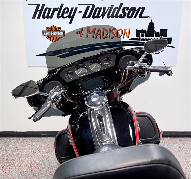 2016 Harley-Davidson Electra Glide CVO Limited at Harley-Davidson of Madison