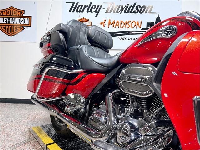 2016 Harley-Davidson Electra Glide CVO Limited at Harley-Davidson of Madison