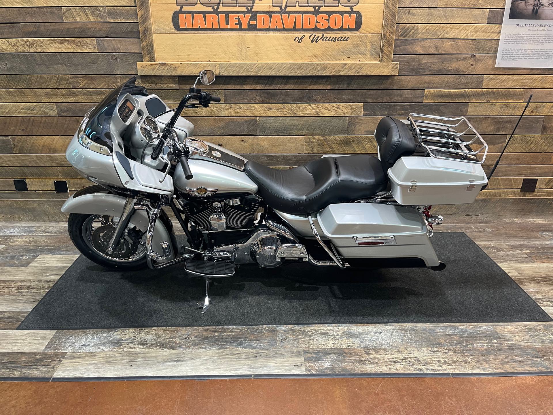 2003 Harley-Davidson FLTR-I at Bull Falls Harley-Davidson