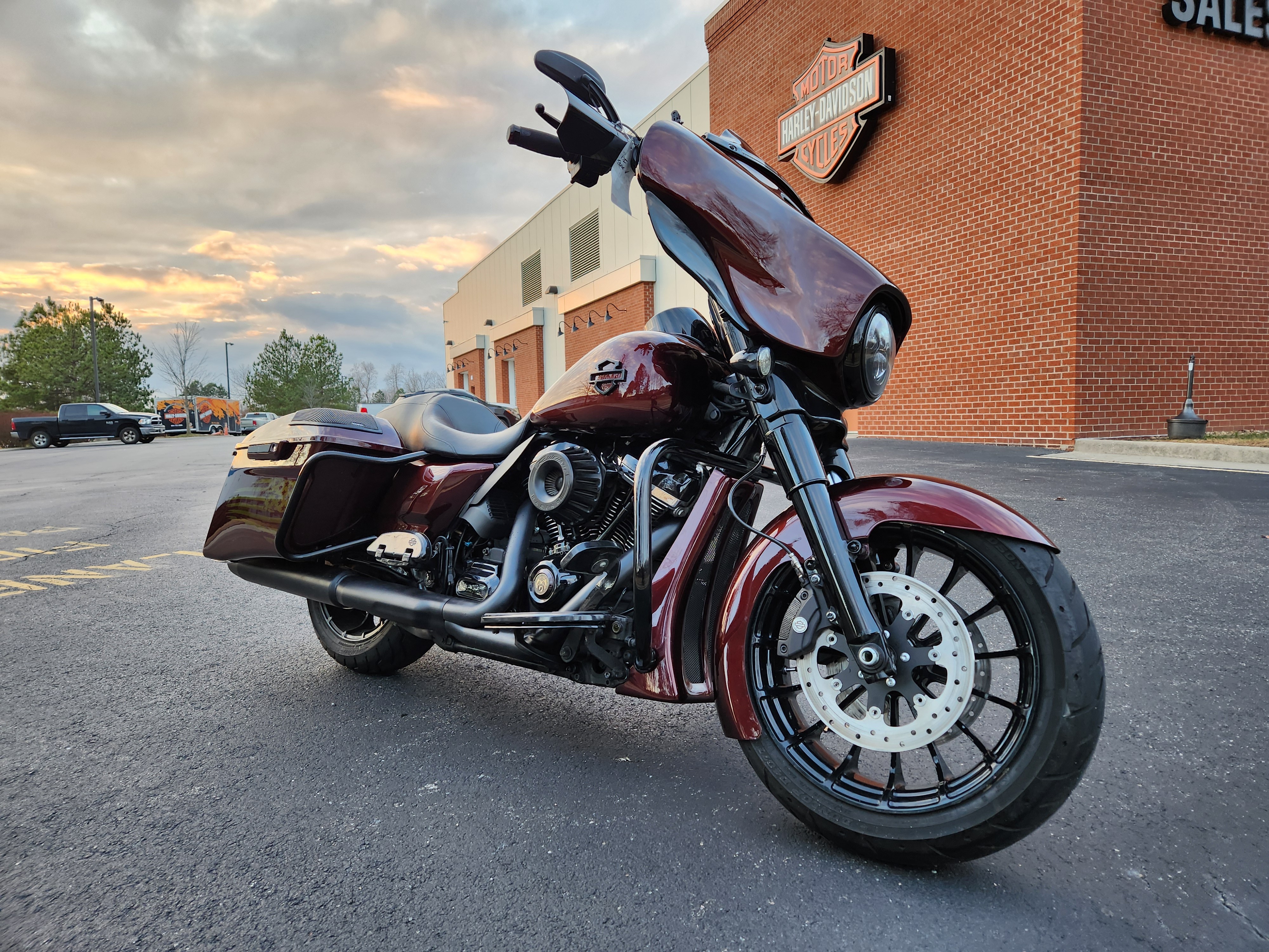 2018 Harley-Davidson Street Glide Special at Richmond Harley-Davidson