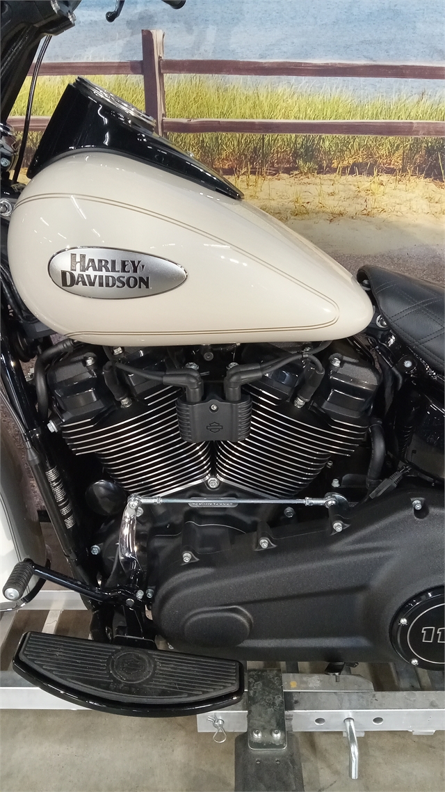 2022 Harley-Davidson FLHCS at Hot Rod Harley-Davidson