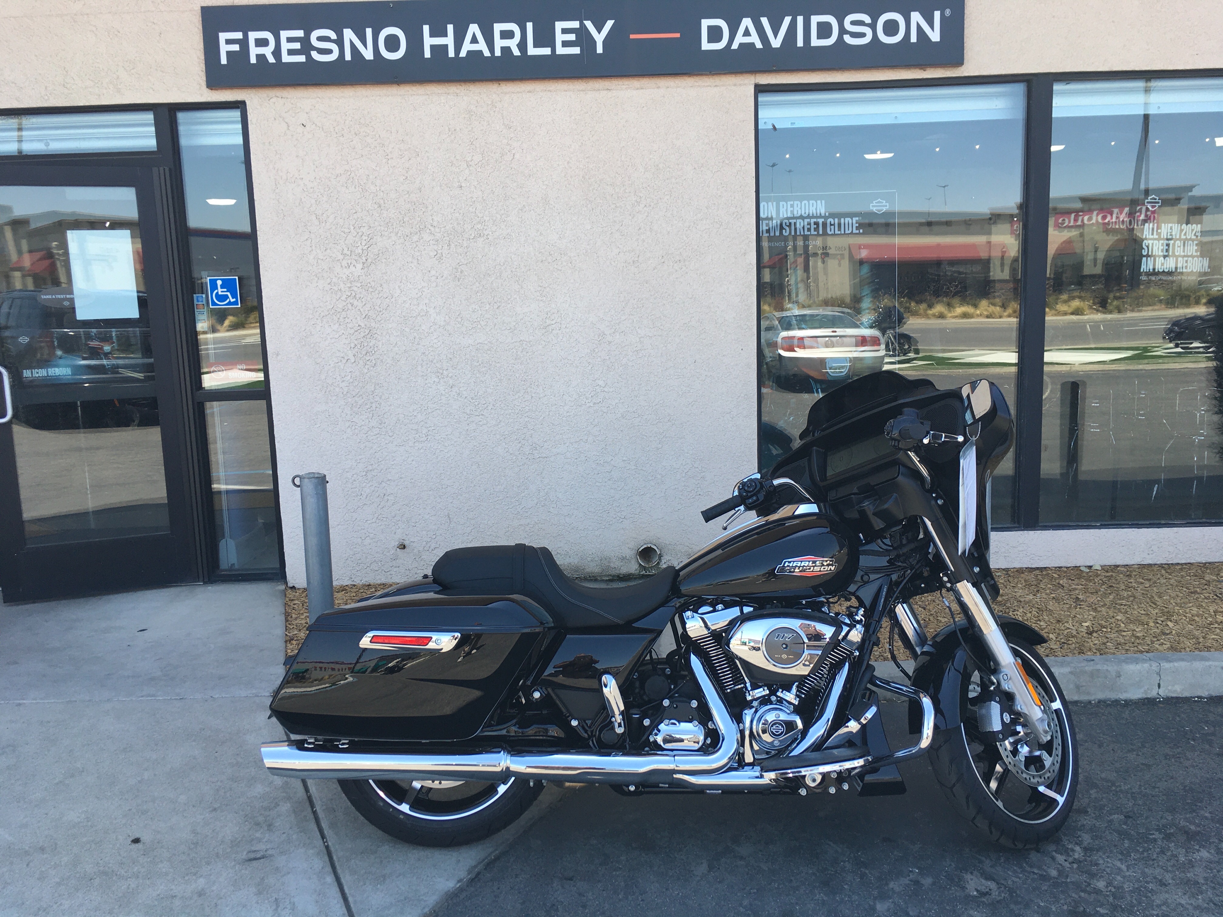 2024 Harley-Davidson Street Glide Base at Fresno Harley-Davidson