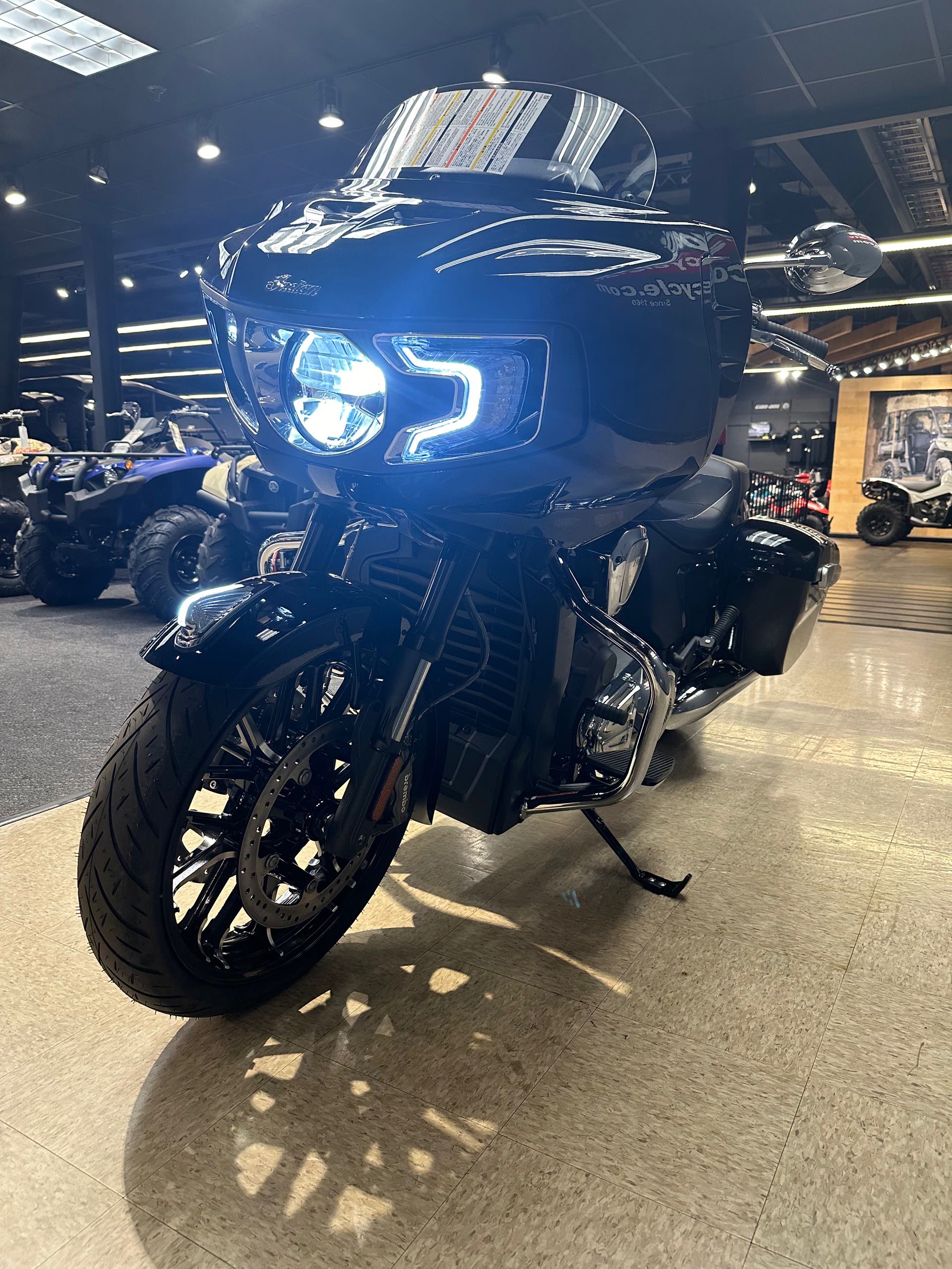 2024 Indian Motorcycle Challenger Limited at Sloans Motorcycle ATV, Murfreesboro, TN, 37129