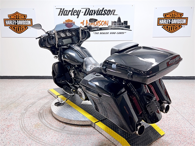 2017 Harley-Davidson Street Glide CVO Street Glide at Harley-Davidson of Madison