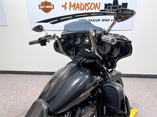 2017 Harley-Davidson Street Glide CVO Street Glide at Harley-Davidson of Madison