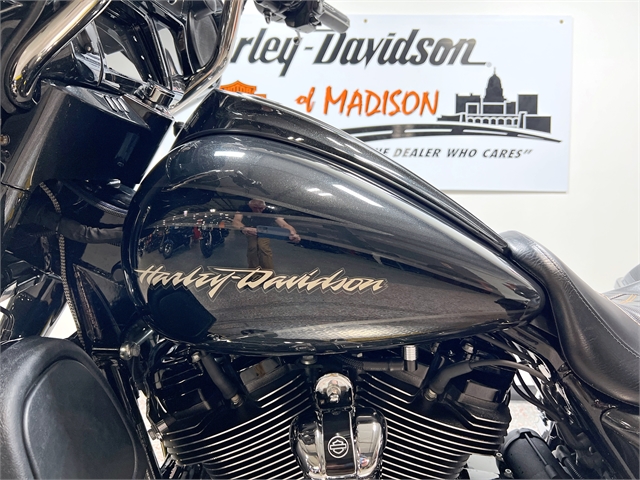 2017 Harley-Davidson Street Glide CVO Street Glide at Harley-Davidson of Madison