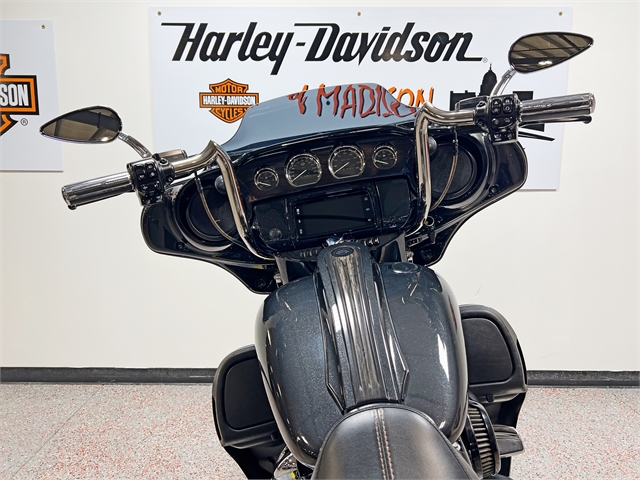 2017 Harley-Davidson Street Glide CVO Street Glide at Harley-Davidson of Madison