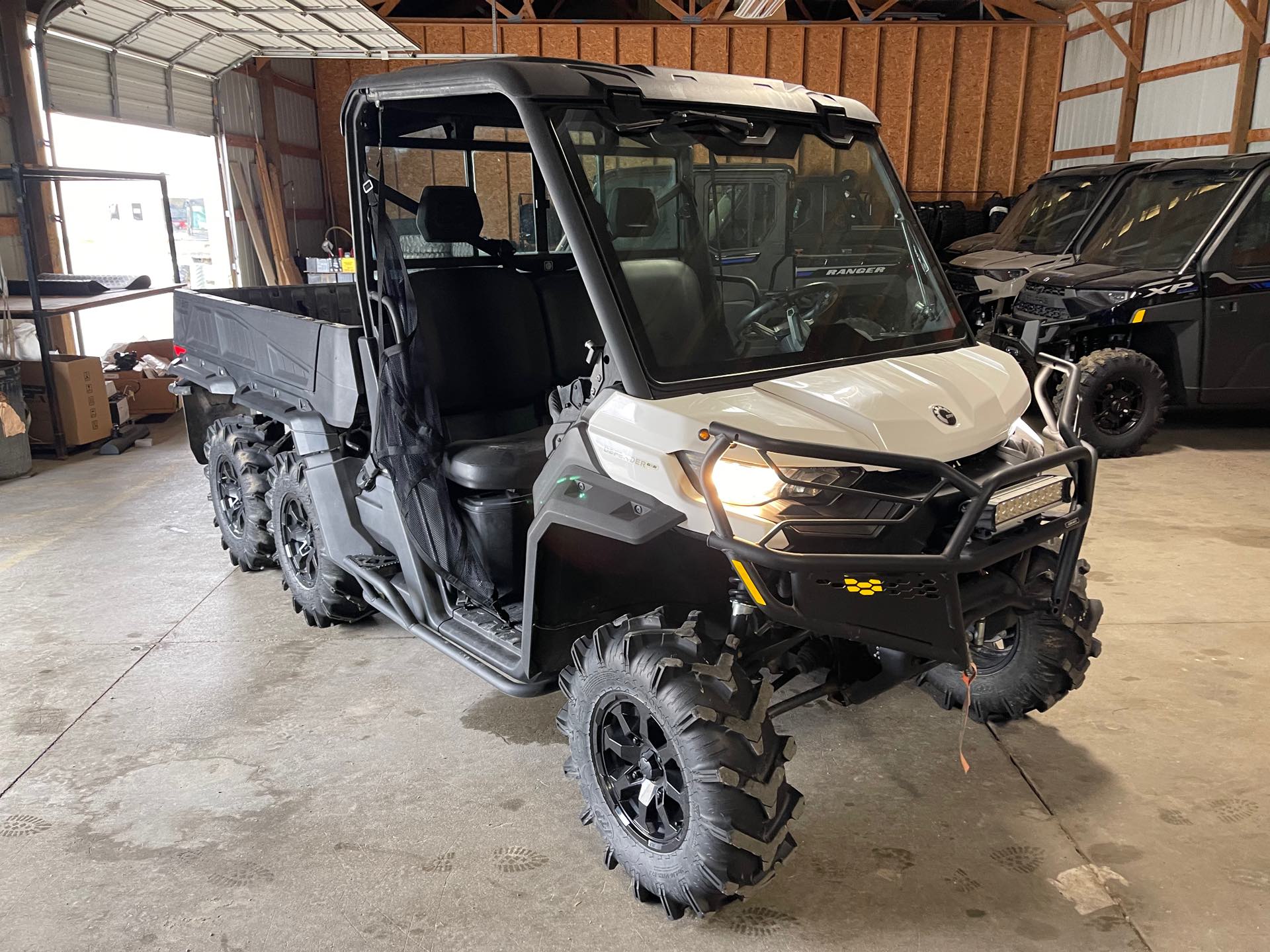 2020 Can-Am Defender 6X6 DPS HD10 at Iron Hill Powersports