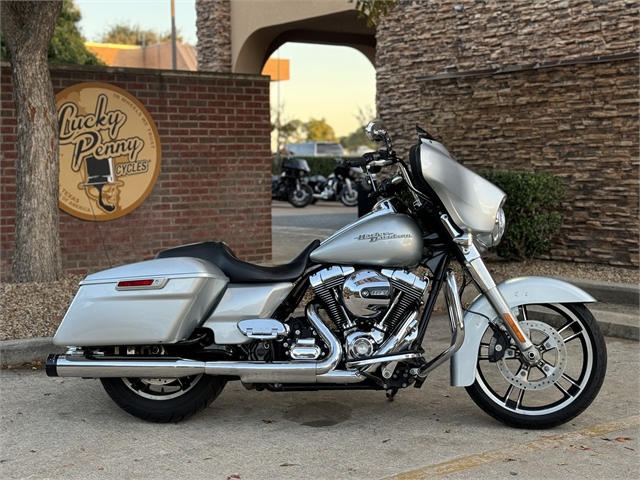 2014 Harley-Davidson Street Glide Base at Lucky Penny Cycles