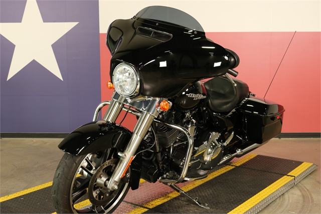 2016 Harley-Davidson Street Glide Base at Texas Harley