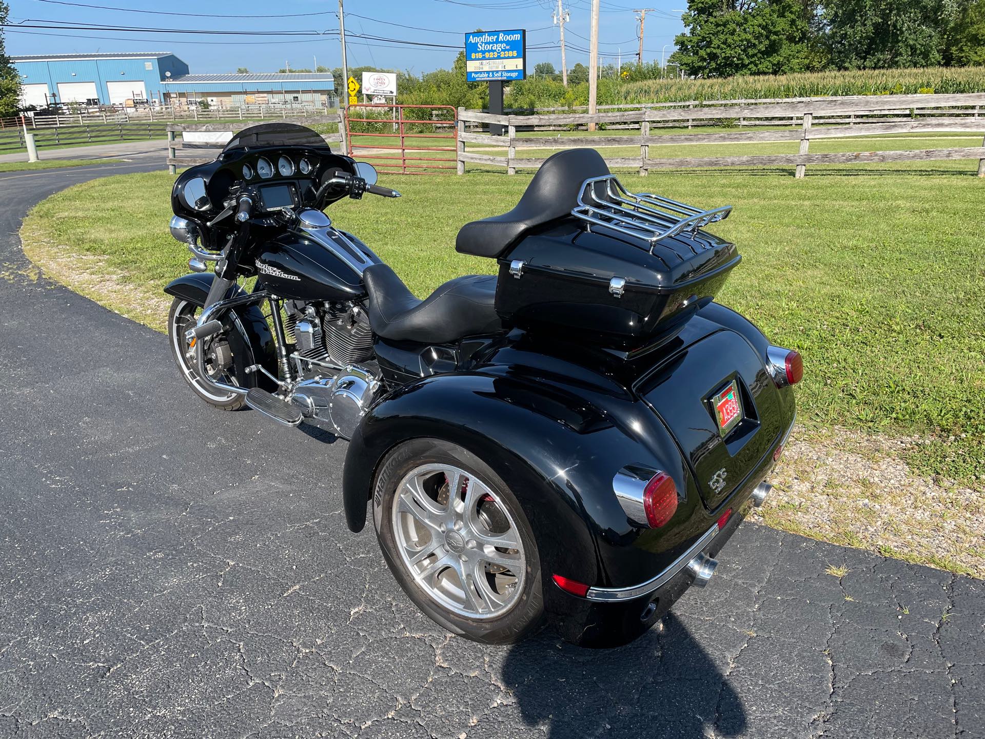 2014 Harley-Davidson Street Glide Special at Randy's Cycle