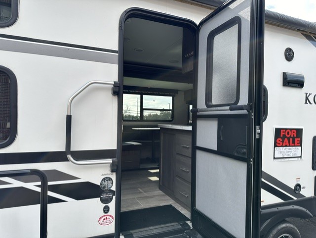 2020 KODIAK TRAILER COACH at Wolverine Harley-Davidson