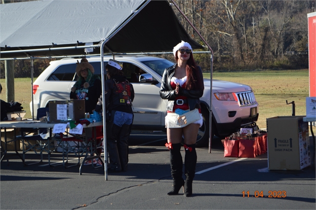 2023 Nov 4 Smoky Mountain Toy Run Photos at Smoky Mountain HOG