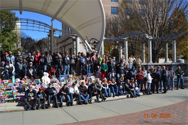 2023 Nov 4 Smoky Mountain Toy Run Photos at Smoky Mountain HOG