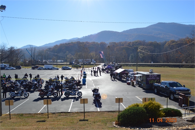 2023 Nov 4 Smoky Mountain Toy Run Photos at Smoky Mountain HOG